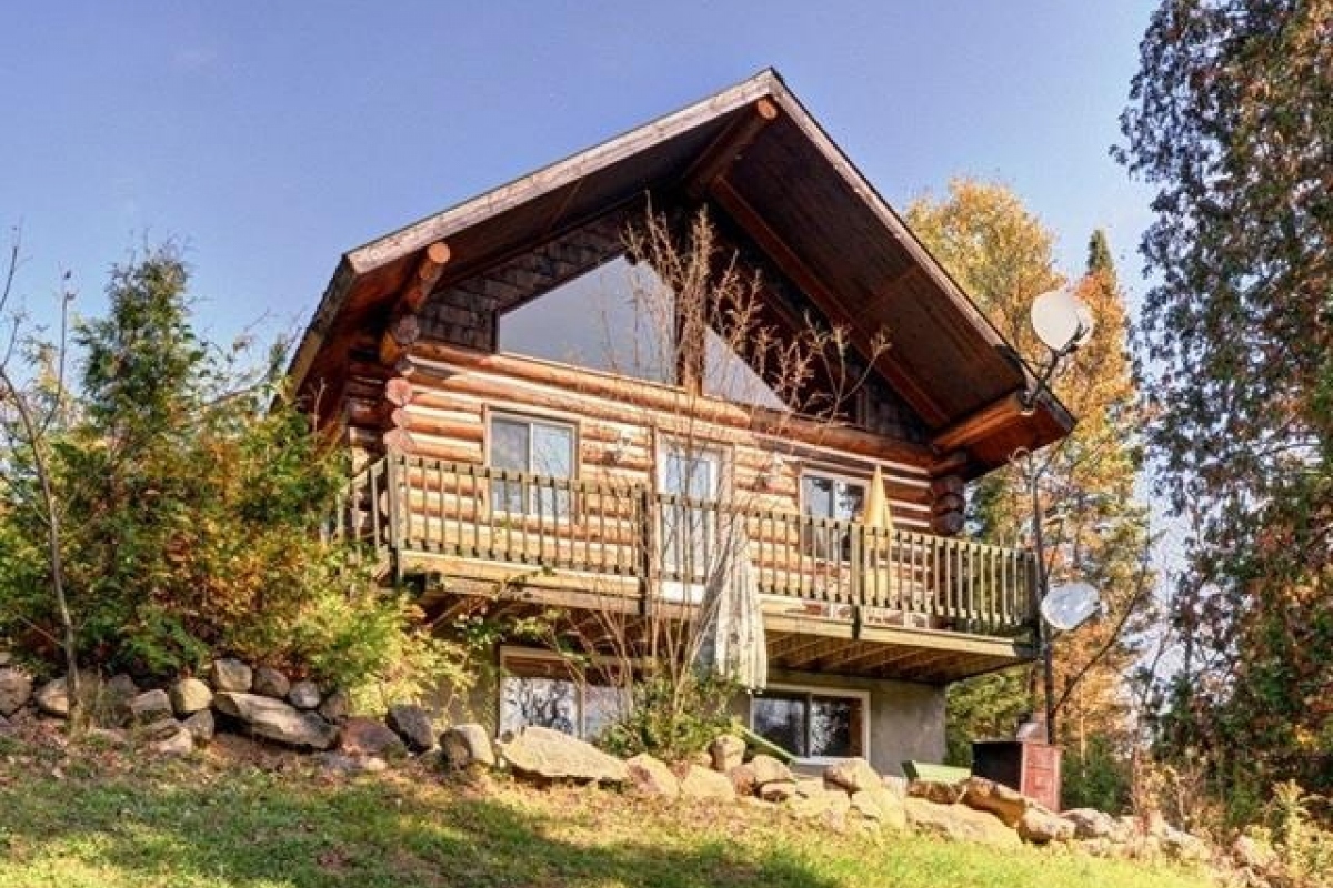 River Front 2 Storey Cabins With 40 000 Sqft Of Land My Canadian